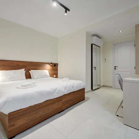 Juliet Residence, 3 , Your Away From In By Sf Homes Appartement *