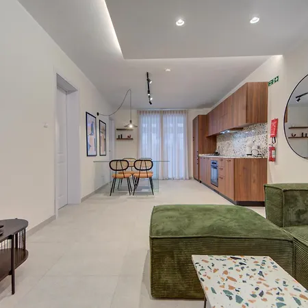 Apartment Juliet Residence, 3 , Your Away From In By Sf Homes *