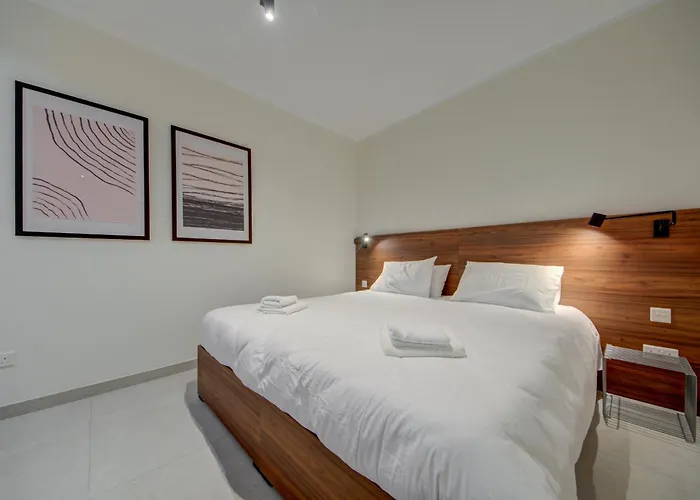 Daire Juliet Residence, 3 , Your Away From In By Sf Homes