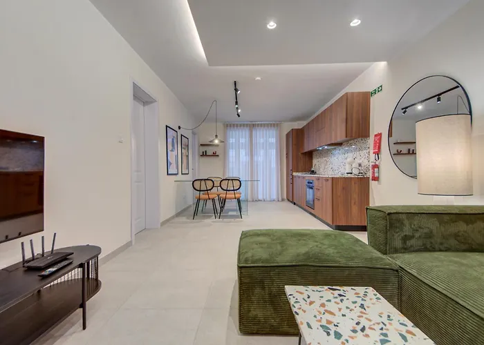 Daire Juliet Residence, 3 , Your Away From In By Sf Homes *